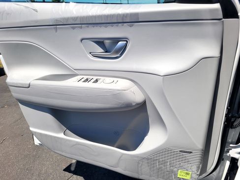 New 2026 Hyundai Kona Limited FWD image 16