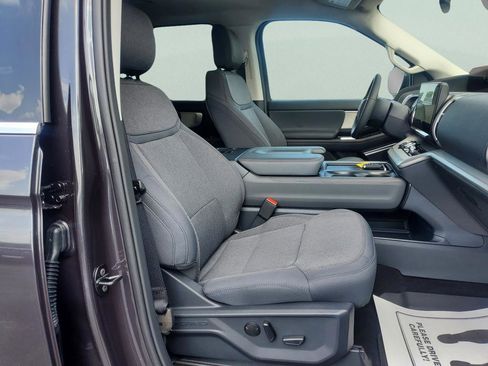 New 2025 Ford Expedition Active image 21