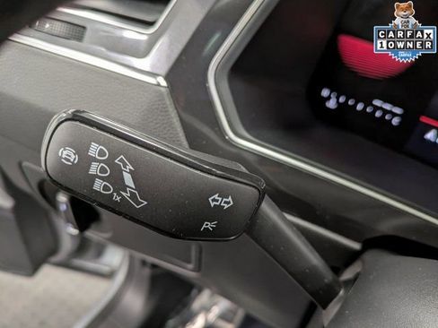 Used 2023 Volkswagen Tiguan SE R-Line image 19