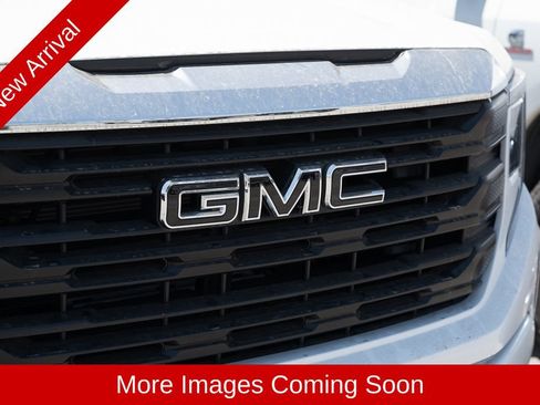 Used 2025 GMC Sierra 1500 Pro w/ Pro Value Package AWD/4WD image 5
