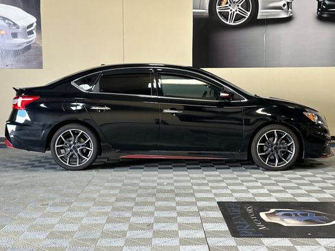 Used 2017 Nissan Sentra NISMO w/ NISMO Premium Package FWD image 3