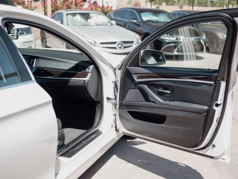 Used 2015 BMW 535i Sedan RWD image 17