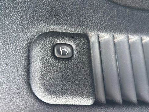 Used 2018 Jeep Grand Cherokee Limited image 10