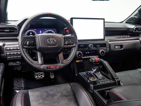 Used 2025 Toyota Tacoma TRD Pro AWD/4WD image 15