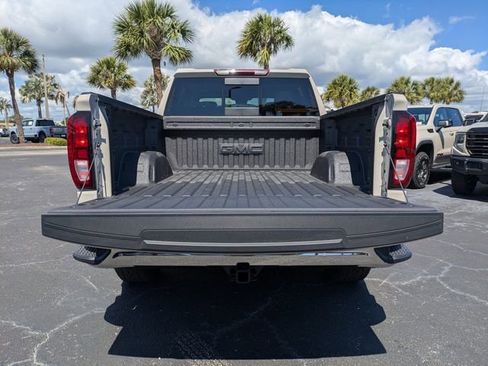 New 2026 GMC Sierra 1500 SLE w/ Preferred Package RWD image 16