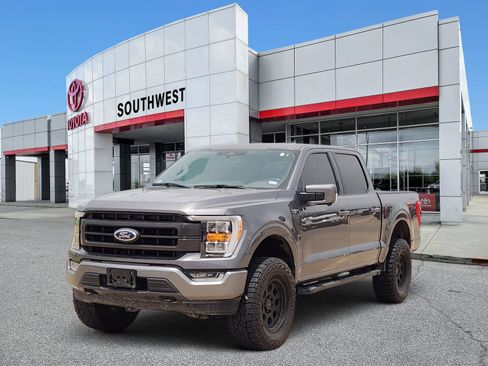 Used 2022 Ford F150 Lariat AWD/4WD image 2