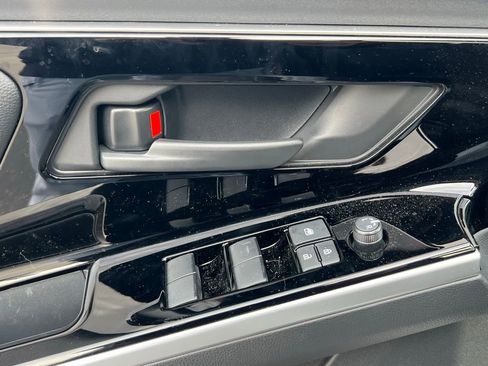 Used 2025 Toyota bZ4X AWD w/ Weather Package image 26