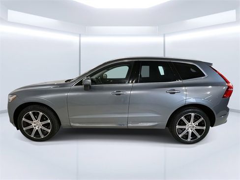 Used 2021 Volvo XC60 T5 Inscription w/ Protection Package Premier image 2