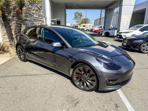 Used 2022 Tesla Model 3 Performance AWD/4WD image 1