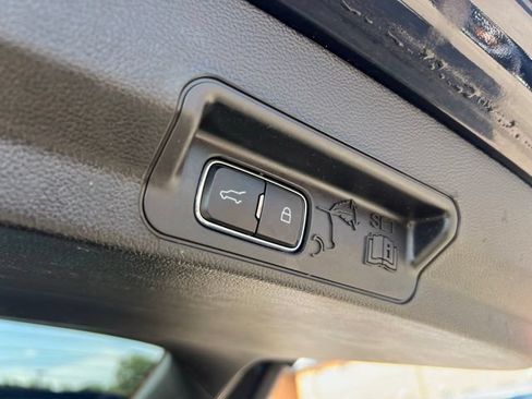 Certified 2023 Ford Explorer XLT w/ Equipment Group 202A AWD/4WD image 23