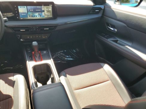 Certified 2025 Nissan Kicks SR FWD image 14