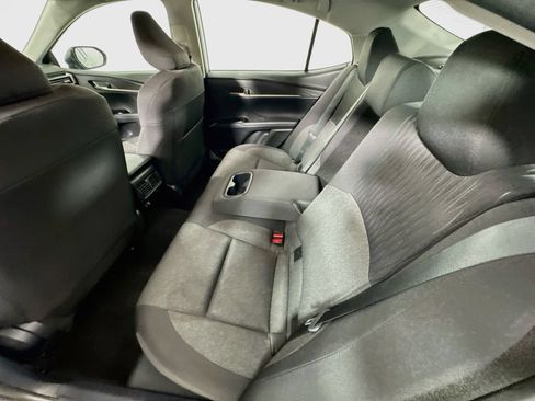 Used 2025 Toyota Camry LE FWD image 20