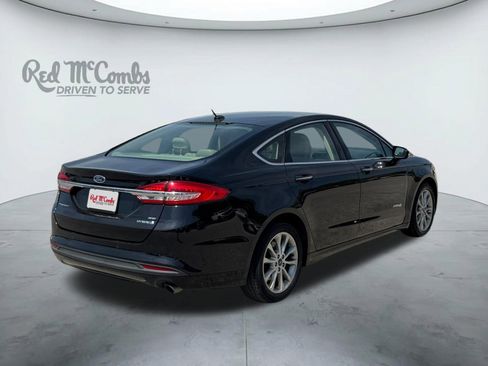 Used 2017 Ford Fusion SE w/ Equipment Group 602A image 5