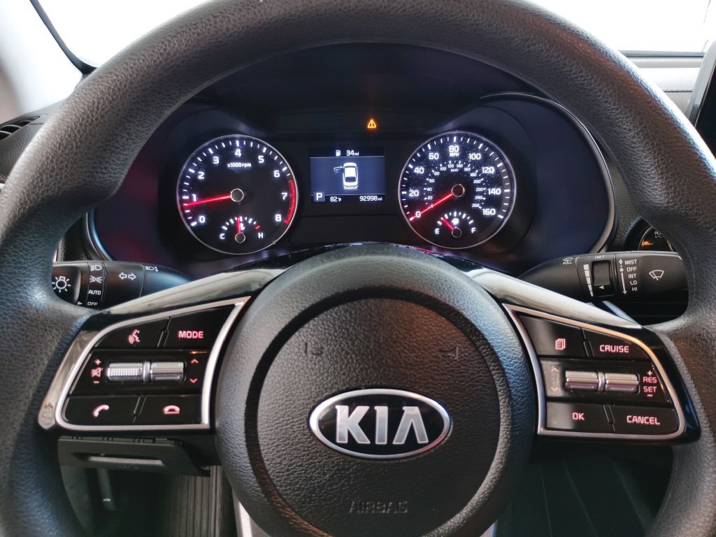 Used 2020 Kia Forte LXS FWD image 27