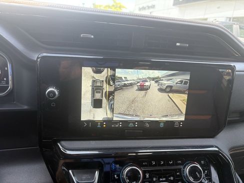 Used 2023 GMC Sierra 1500 AT4 w/ AT4 Premium Package image 31