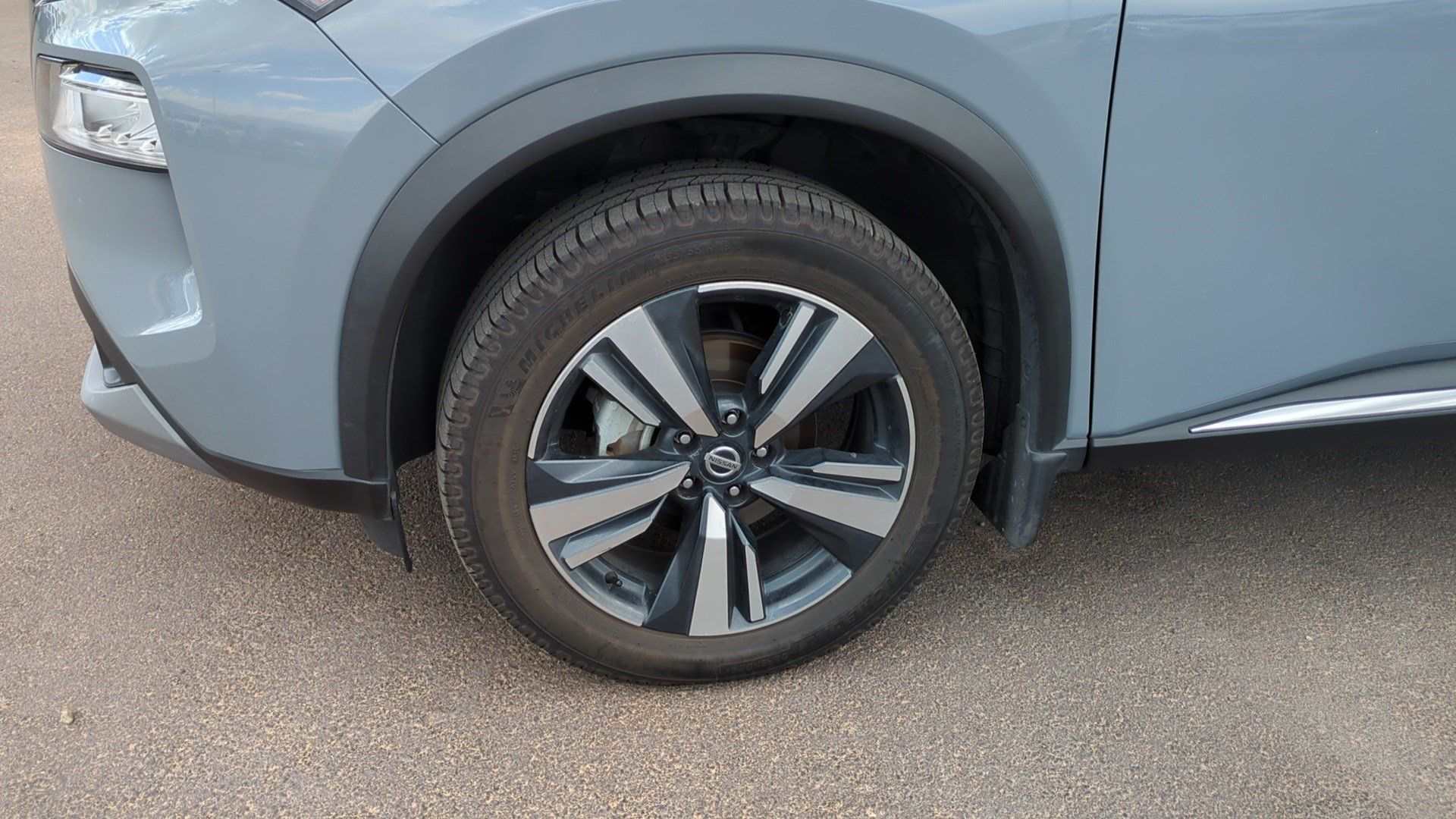 Used 2021 Nissan Rogue SL FWD image 10