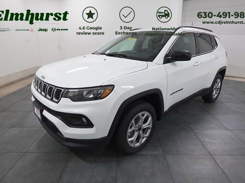 Used 2026 Jeep Compass Latitude AWD/4WD image 1