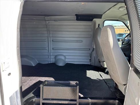 Used 2006 Ford E-250 and Econoline 250 Extended image 11