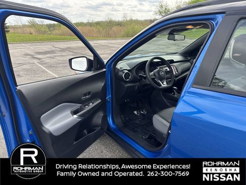 Certified 2023 Nissan Kicks SR w/ SR Premium Package FWD image 13