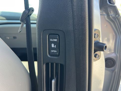 Used 2024 Honda Odyssey EX-L image 43