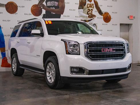 Used 2019 GMC Yukon SLT image 19
