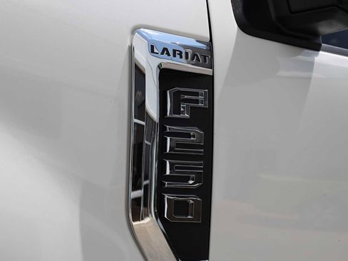 Used 2022 Ford F250 Lariat w/ Lariat Ultimate Package AWD/4WD image 55