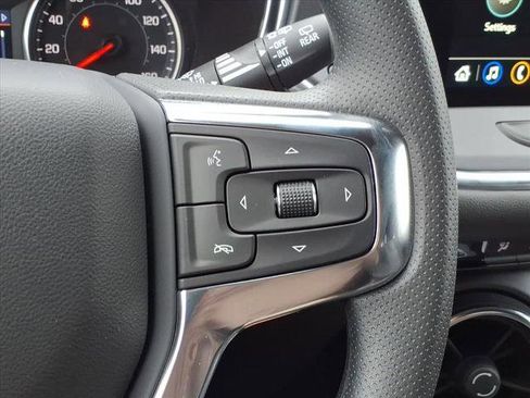 New 2025 Chevrolet Blazer LT w/ Convenience Package image 27