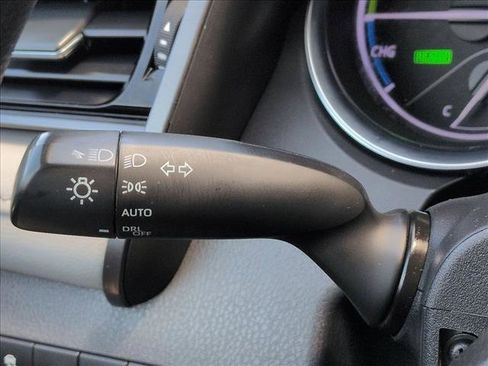 Used 2020 Toyota Camry LE FWD image 16