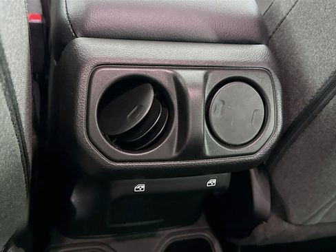 Certified 2024 Jeep Gladiator Sport image 36