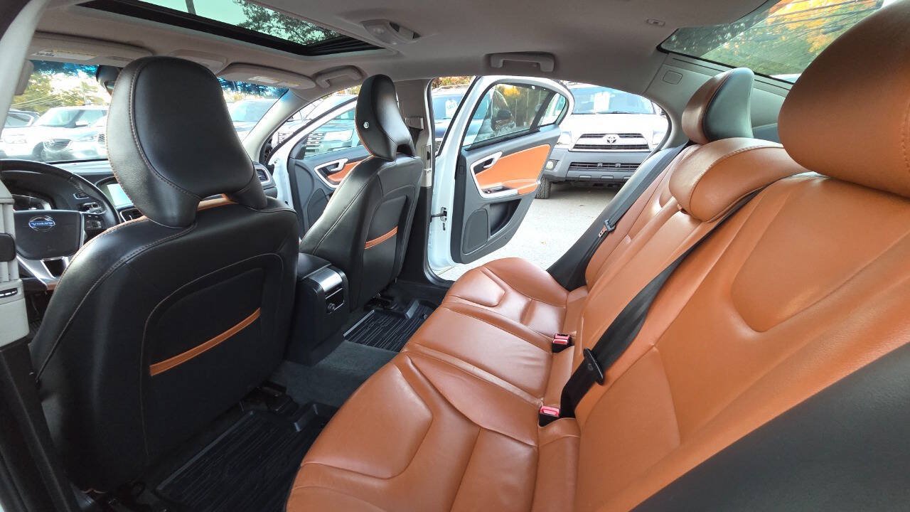 Used 2017 Volvo S60 T5 Inscription AWD/4WD image 40