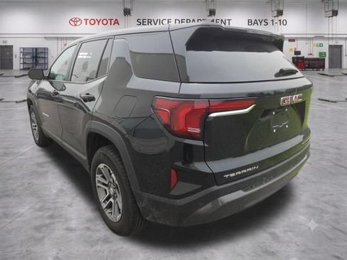 Used 2025 GMC Terrain Elevation FWD image 8