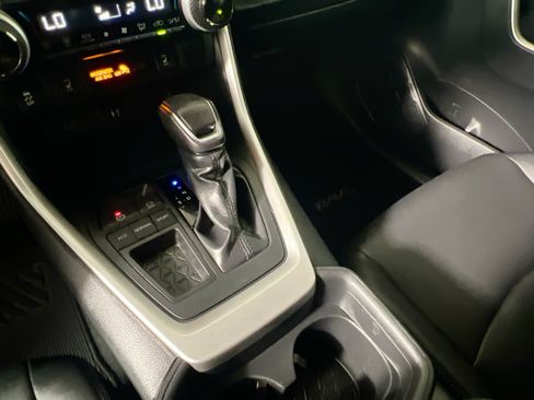 Used 2019 Toyota RAV4 XLE Premium w/ Cold Weather Package FWD image 25