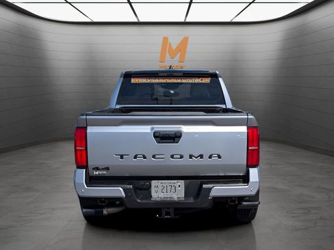 Certified 2025 Toyota Tacoma SR5 AWD/4WD image 3