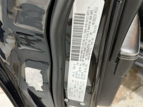 Used 2016 Jeep Cherokee Limited image 26