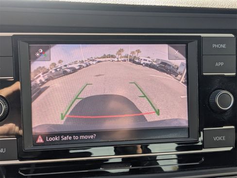 Used 2024 Volkswagen Jetta SE image 20