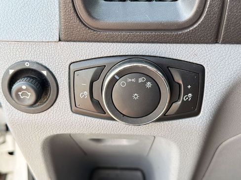 Used 2017 Ford Transit 350 XLT image 25