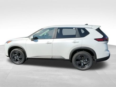 New 2026 Nissan Rogue SV w/ Cold Weather Package AWD/4WD image 7