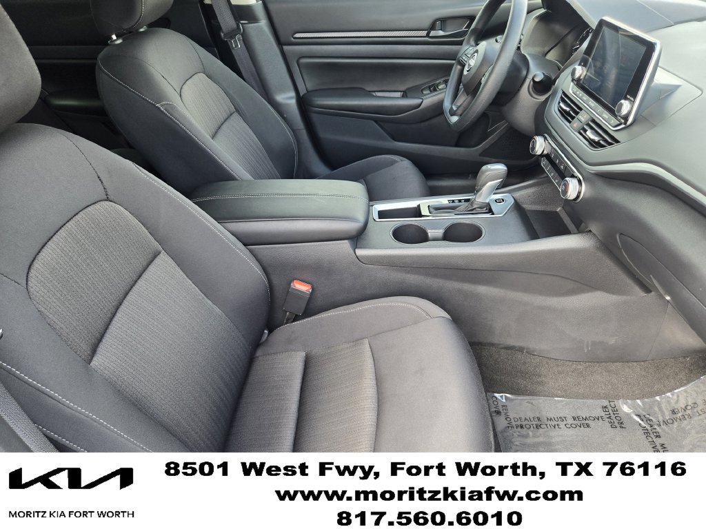 Used 2025 Nissan Altima 2.5 S FWD image 14