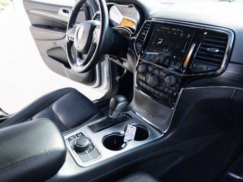 Used 2019 Jeep Grand Cherokee Limited AWD/4WD image 22