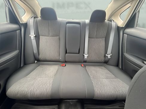 Used 2015 Nissan Sentra SV w/ Style Package FWD image 7