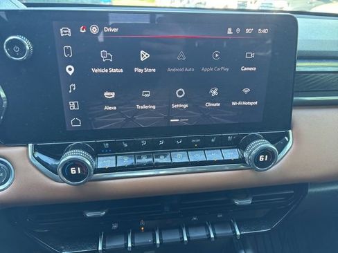 Used 2025 GMC Canyon AT4 w/ Nightfall Edition AWD/4WD image 11