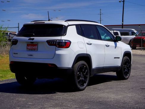 New 2026 Jeep Compass Latitude AWD/4WD image 6
