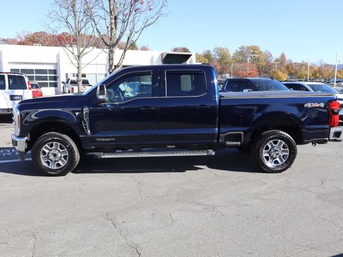Used 2025 Ford F250 Lariat image 7