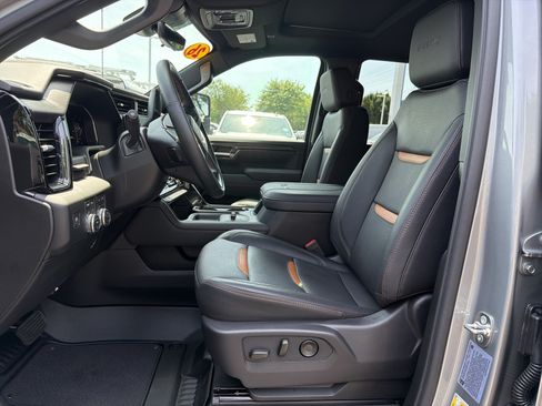 Used 2026 GMC Sierra 2500 AT4 w/ AT4 Premium Plus Package AWD/4WD image 16