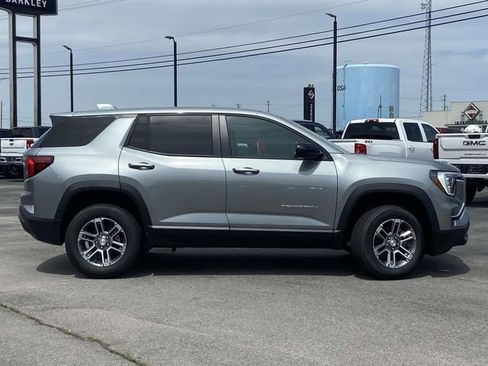 New 2026 GMC Terrain Elevation w/ Technology Package II FWD image 2