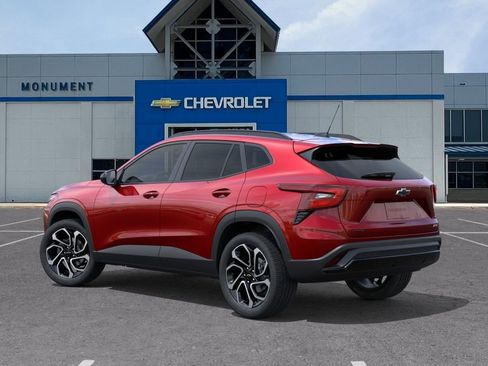 New 2026 Chevrolet Trax RS w/ Sunroof Package FWD image 3