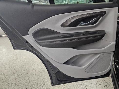 Used 2022 GMC Terrain SLE image 26