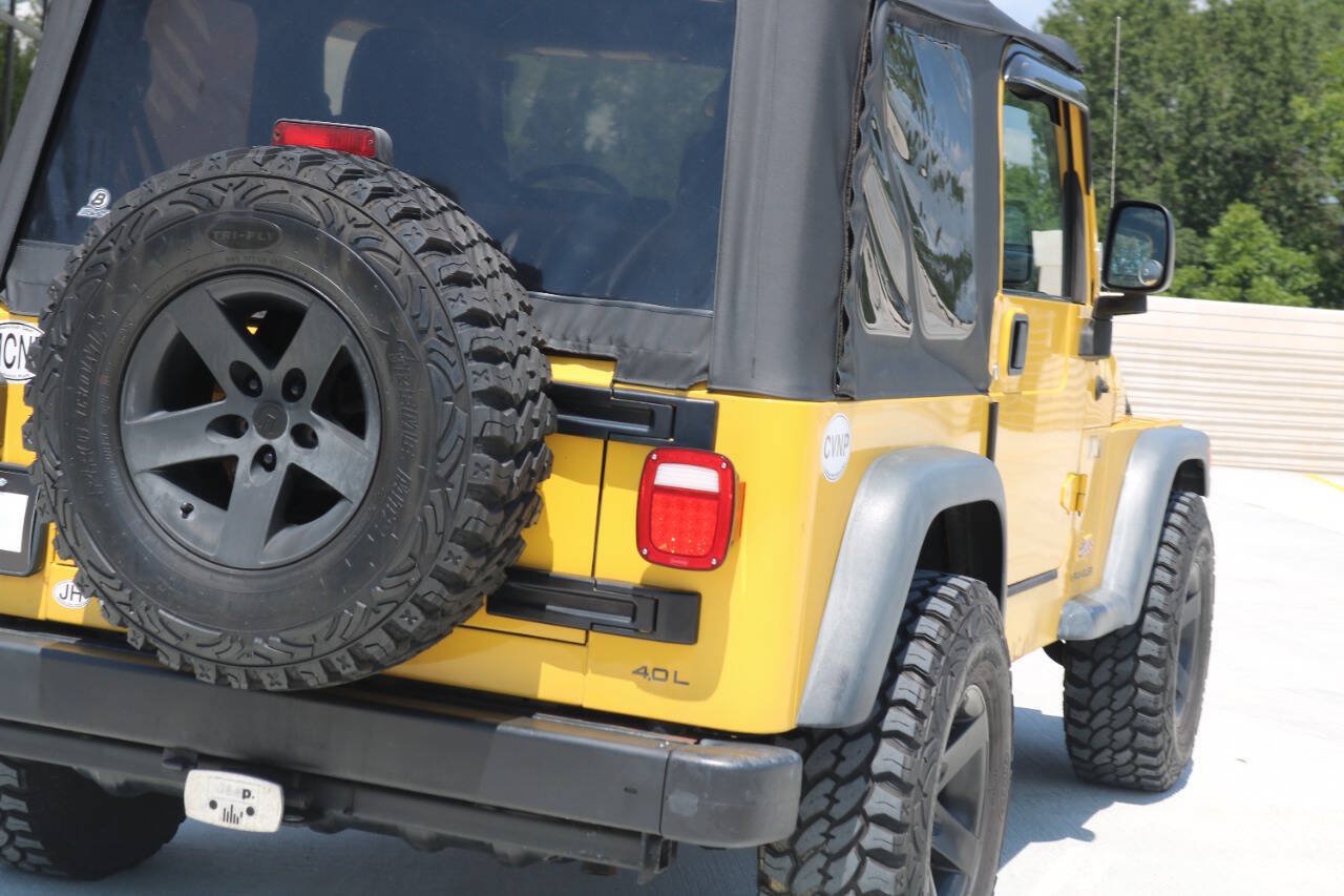 Used 2004 Jeep Wrangler X w/ Convenience Group AWD/4WD image 72