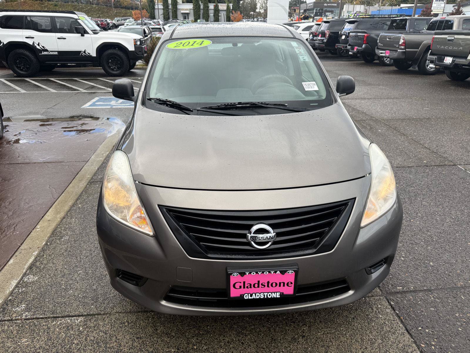 Used 2014 Nissan Versa S Plus FWD image 7