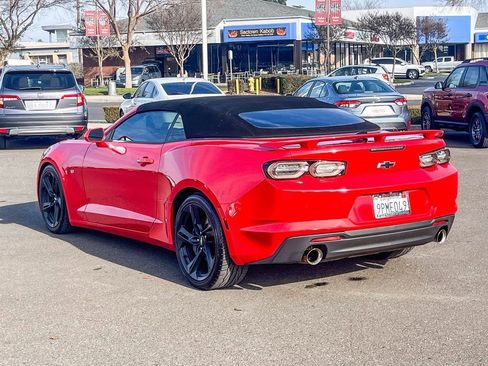 Used 2019 Chevrolet Camaro SS image 2